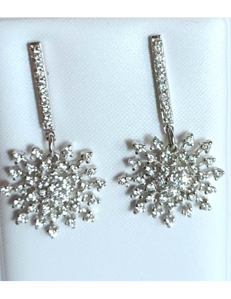 PENDIENTES ORO BLANCO LARGO CON ESTRELLA NIEVE
